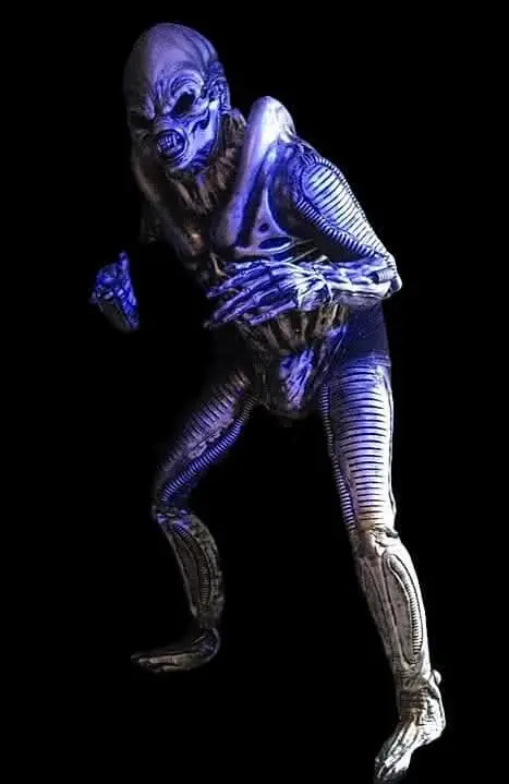 "Alien Reaper" Costume 1