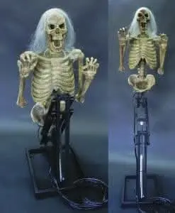 "Corpse Leaper" Skeleton Halloween Animatronic (Includes High Volume Spitter) 1