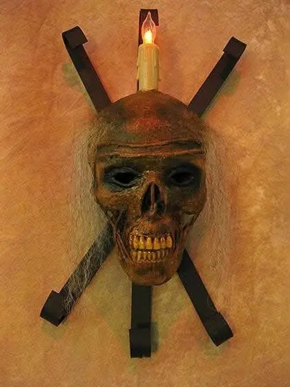 "Corpsed Head Skull Wall Sconce" Haunted House Lighting 2
