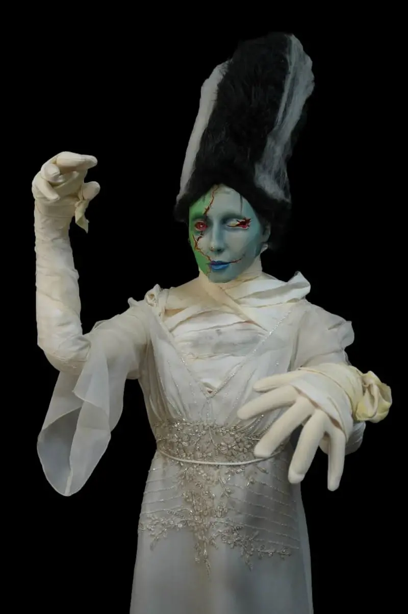 "Glowing Bride Of Frankenstein" Professional Halloween Prop 1