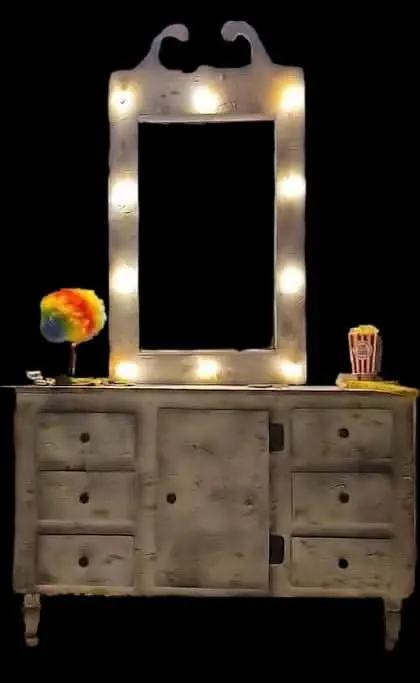 Insanity Vanity Professional Halloween Animatronic 1