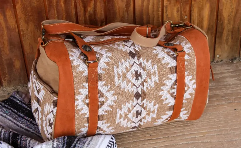 Lindi Duffle Bag 1