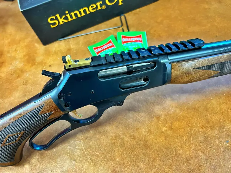 Picatinny Rail With Integrated Peep 2