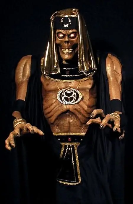 "Stalkaround - Scare-O-Mummy" Professional Costume 1