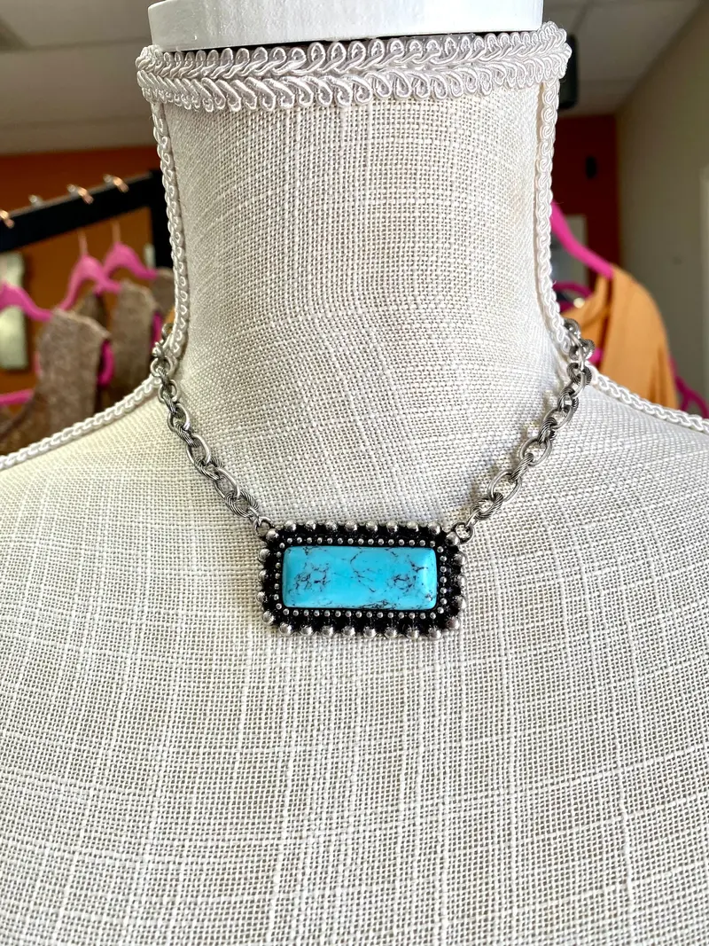 Straight And Narrow Necklace 1