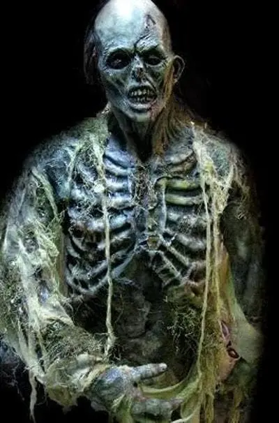 "Swamp Zombie" Professional Halloween Prop 1