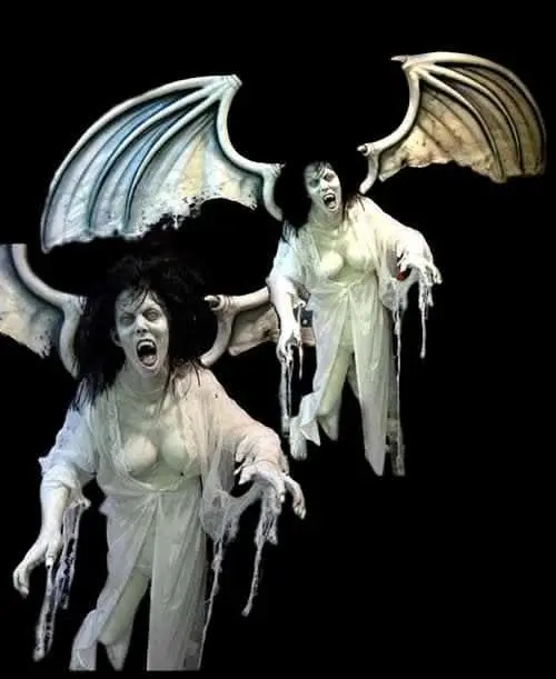 "The Destiny Vampiress" Professional Halloween Prop 1