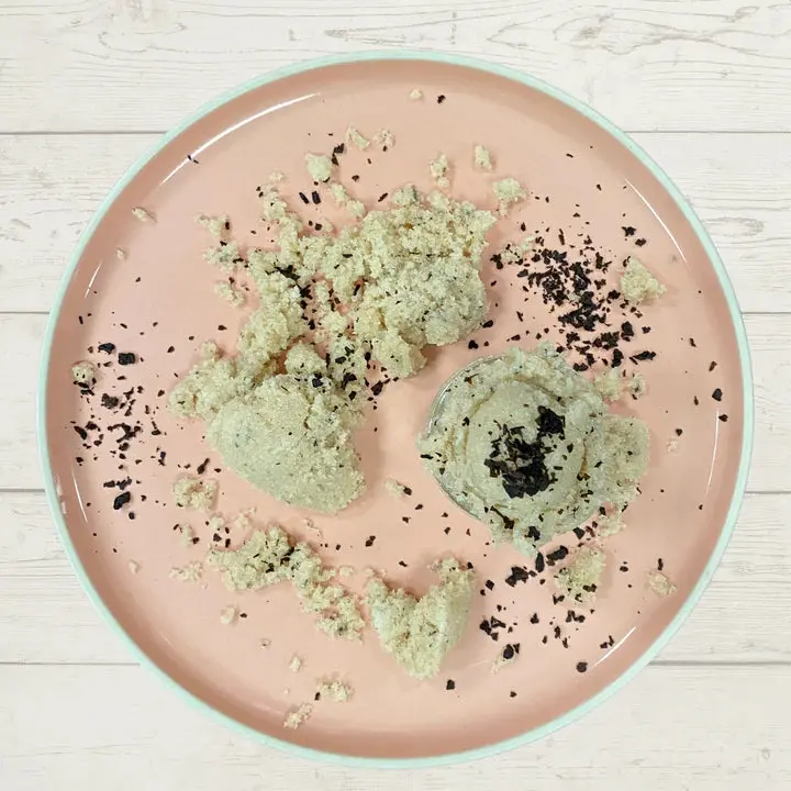 Tobacco & Bay Rum Foaming Sugar Exfoliator 1