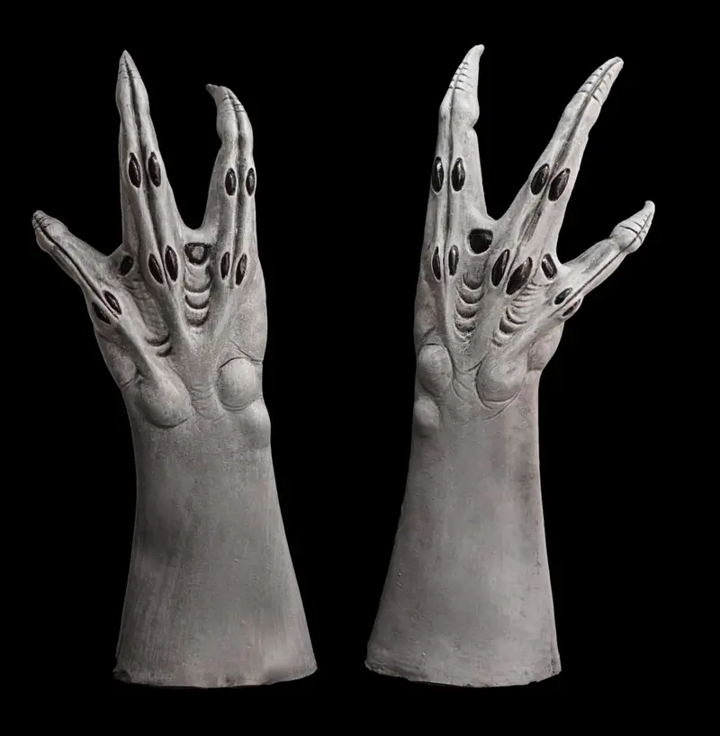 "Ultimate Alien Hands- Grey" Deluxe Latex Halloween Costume Gloves 1