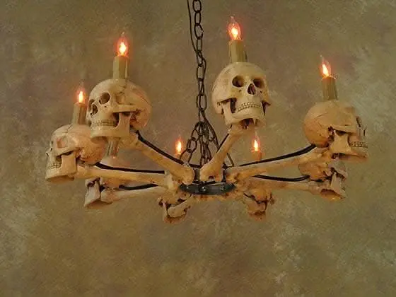 "Wagon Wheel Skull Chandelier" Haunted House Lighting 2
