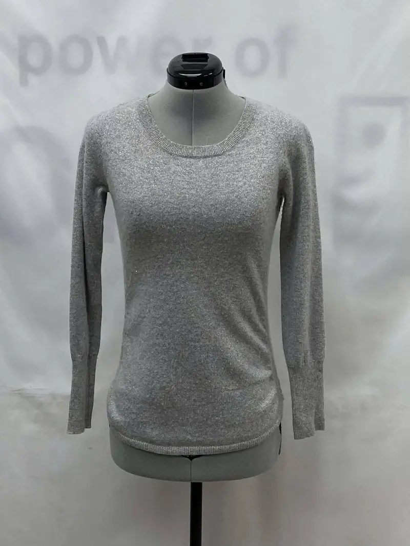 Women's Banana Republic Long Sleeve Sweater, Small 1