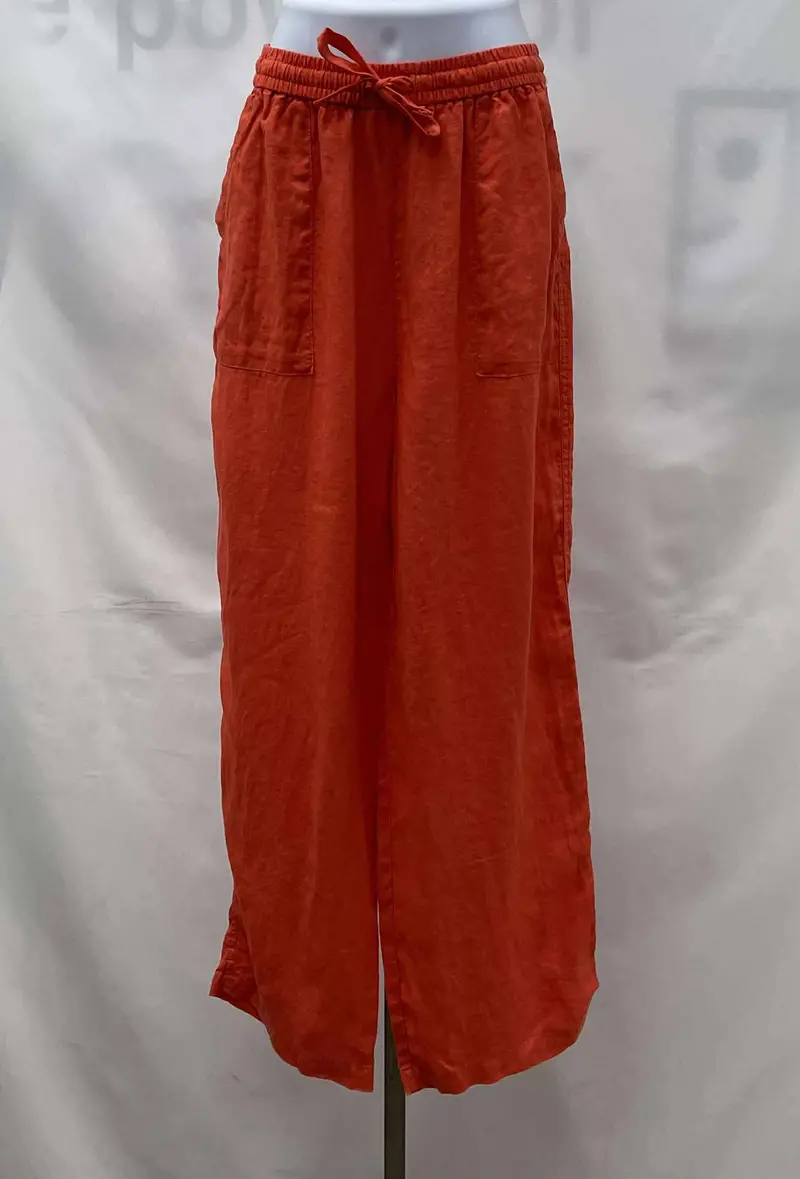 Women's Banana Republic Pants, Medium 1