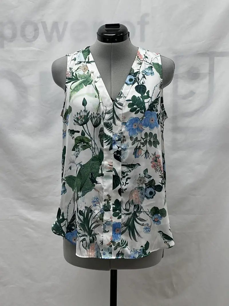 Women's Banana Republic Sleeveless Top, Small 1