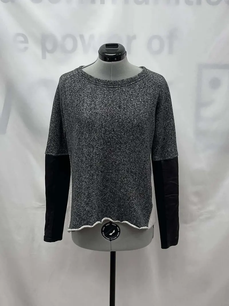 Women's Danier Long Sleeve Sweater, Extra Small 1