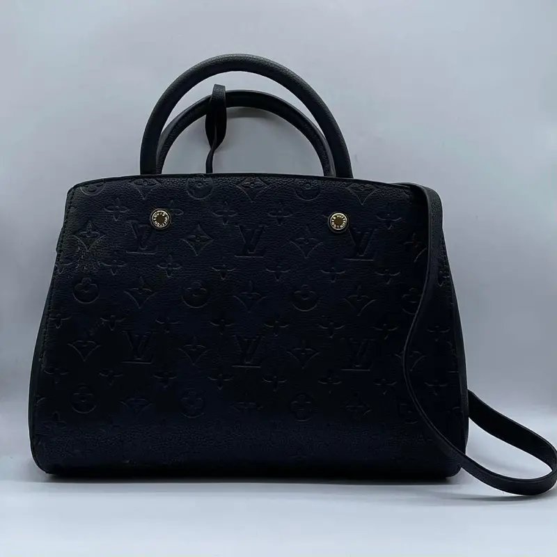Women's Louis Vuitton Purse 1