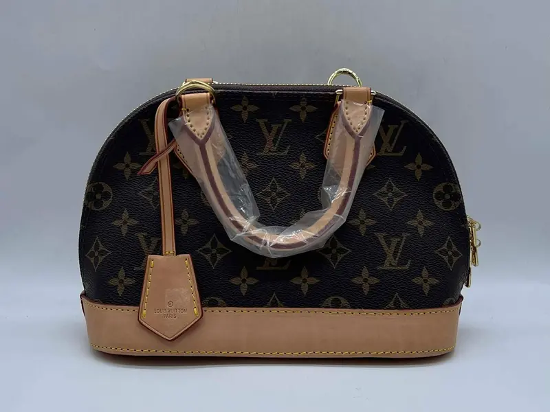 Women's Louis Vuitton Small Purse 1