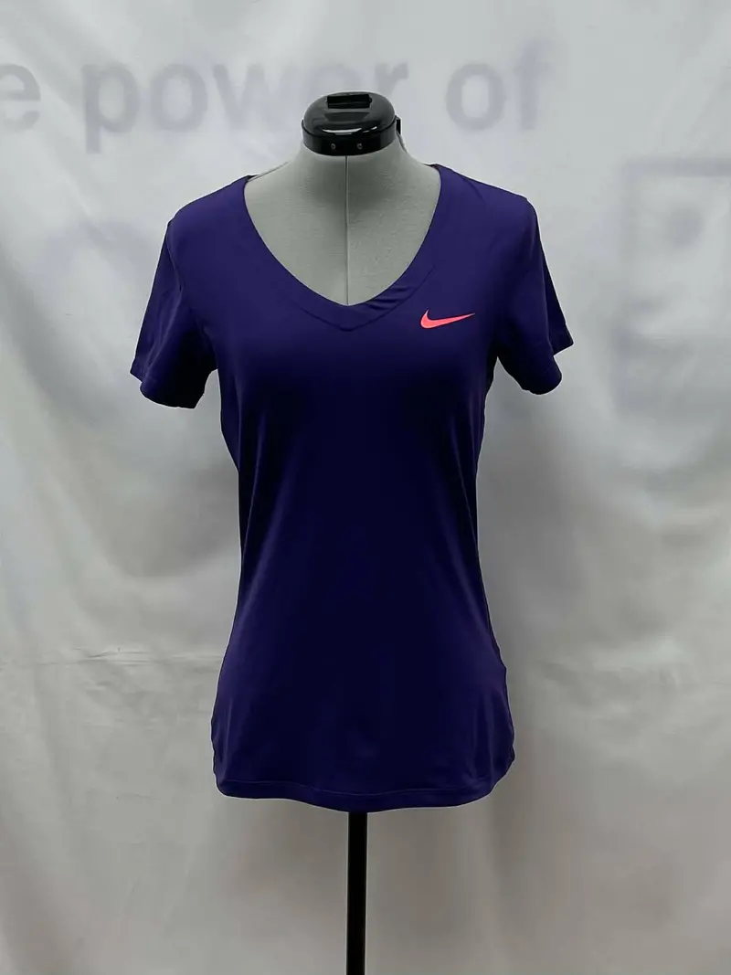 Women's Nike Short Sleeve Top, Medium 1