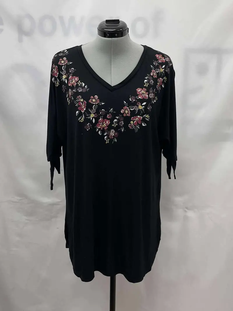 Women's Reitmans Short Sleeve Top, Medium 1