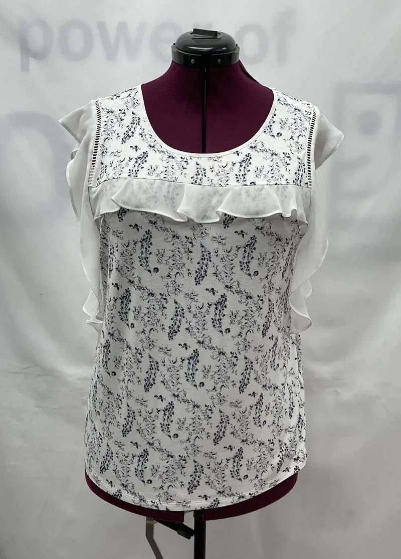 Women's Reitmans Sleeveless Top, Large 1
