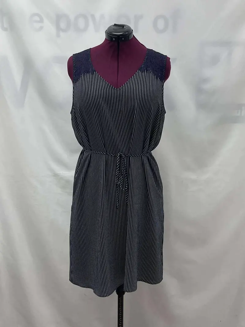 Women's Rw&Co Dress, Large 1