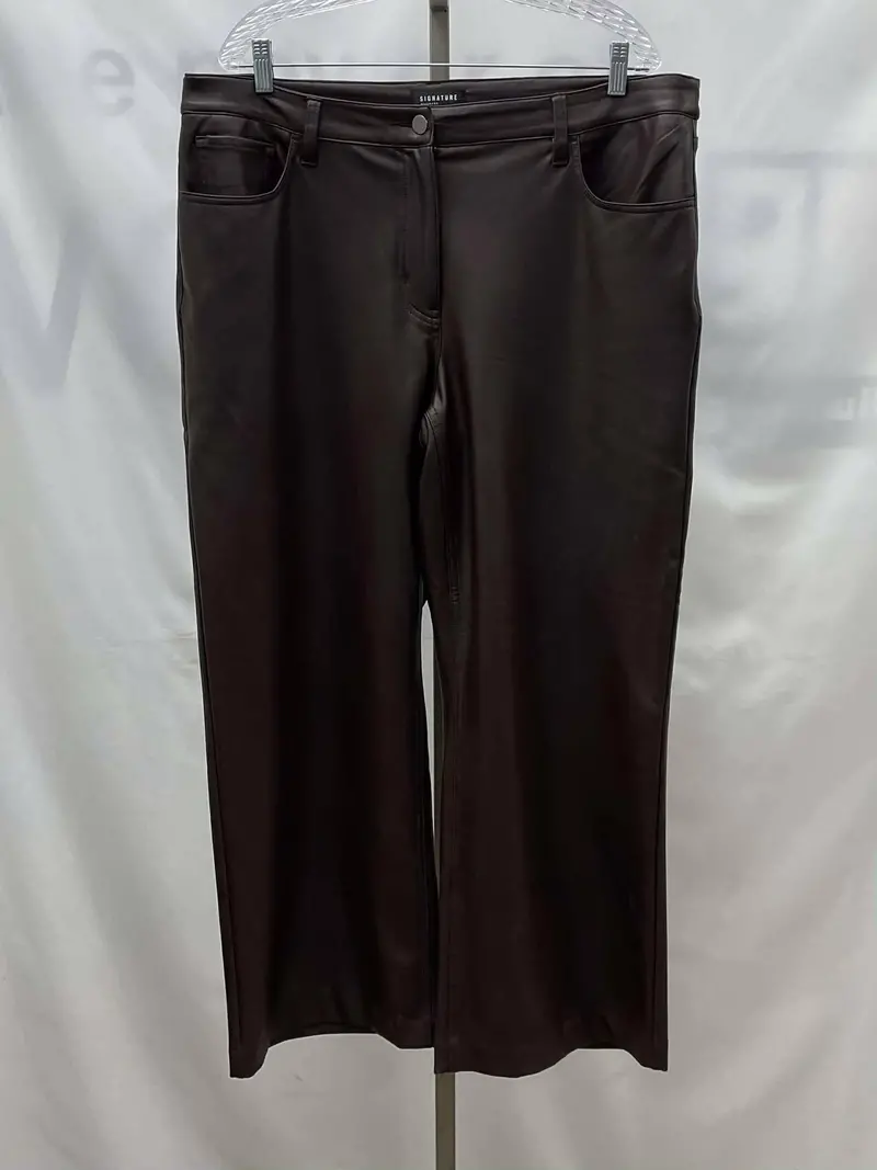 Women's Signature Pants, 18 1