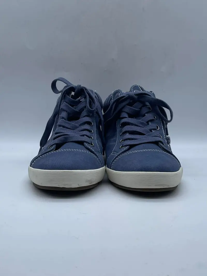Women's Täōs Shoes, 8 1