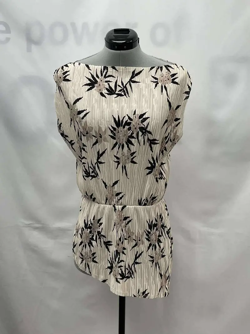 Women's Zara Sleeveless Top, Medium 1